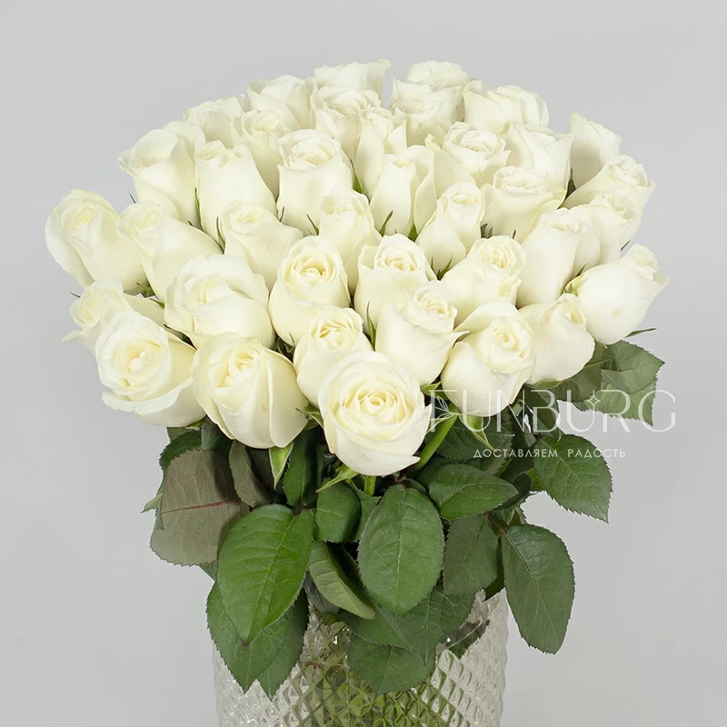 Купить белые розы с доставкой по Екатеринбургу - интернет-магазин  «Funburg.ru»