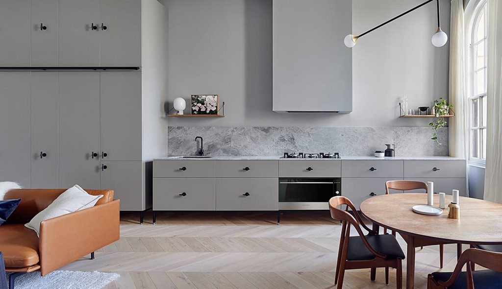 Идеи дизайна, планировки и зонирования кухни-гостиной 19 кв. м с  фотопримерами - 29 фото