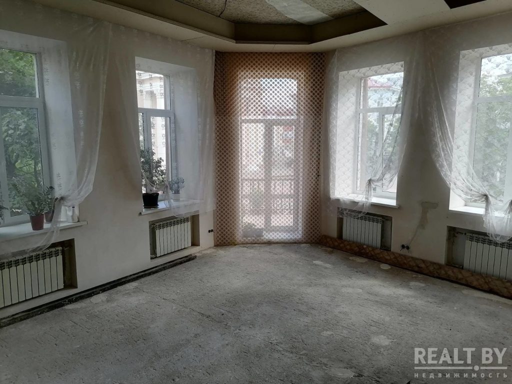 Треугольная», на территории санатория, в столетнем доме. Нашли очень  оригинальные белорусские квартиры от 4900 долларов — последние Новости на  Realt