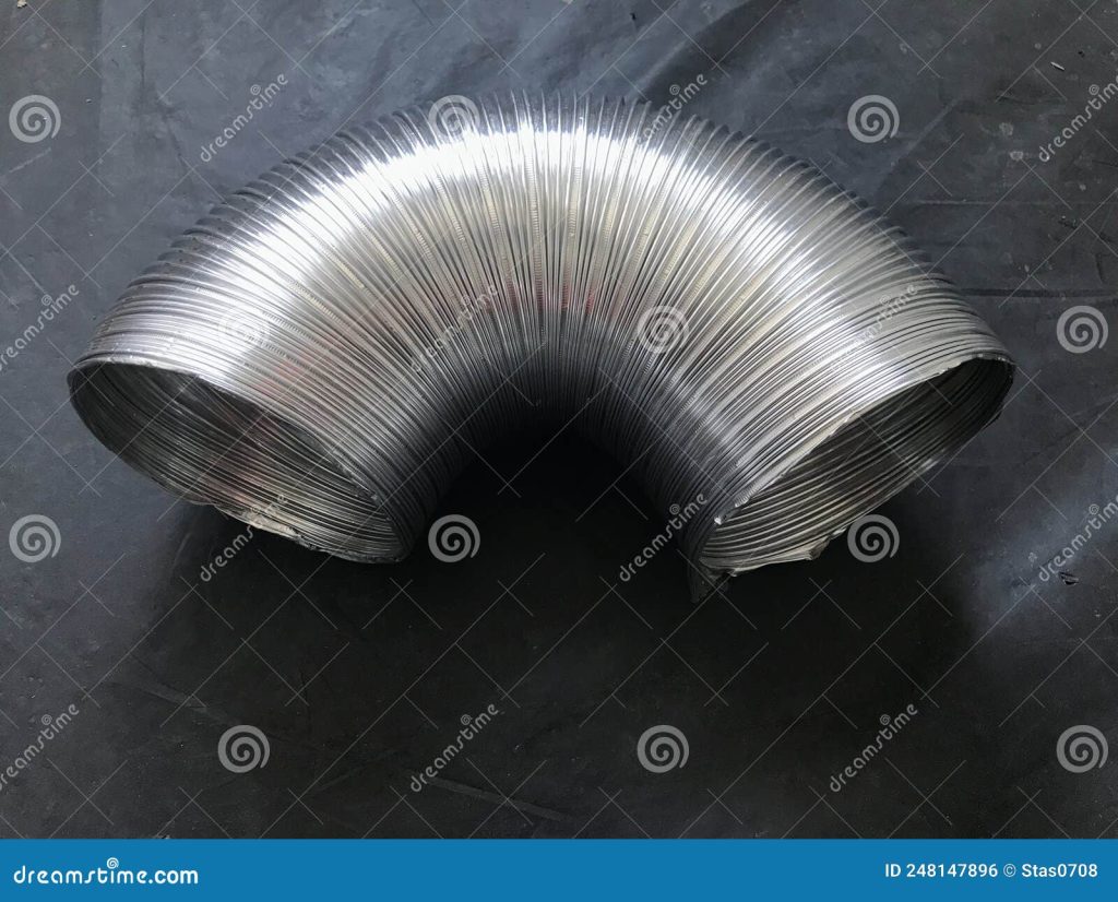 кусок металлической вентиляционной трубы Стоковое Фото - изображение  насчитывающей торт, прибора: 248147896