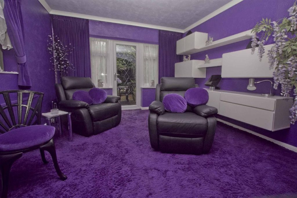 Дизайн зала в фиолетовом цвете » Картинки и фотографии дизайна квартир,  домов, коттеджей