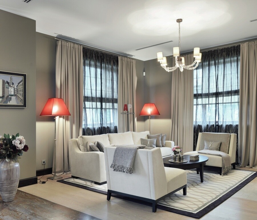 Дизайн зала или комнаты с двумя окнами на разных стенах в частном доме или  квартире: расстановка мебели, зонирование комнаты, правила оформления