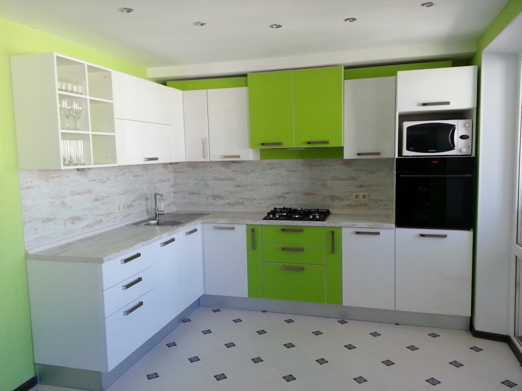 Бело-зеленая кухня: 60+ фото примеров, правила сочетания белого и зеленого  цвета