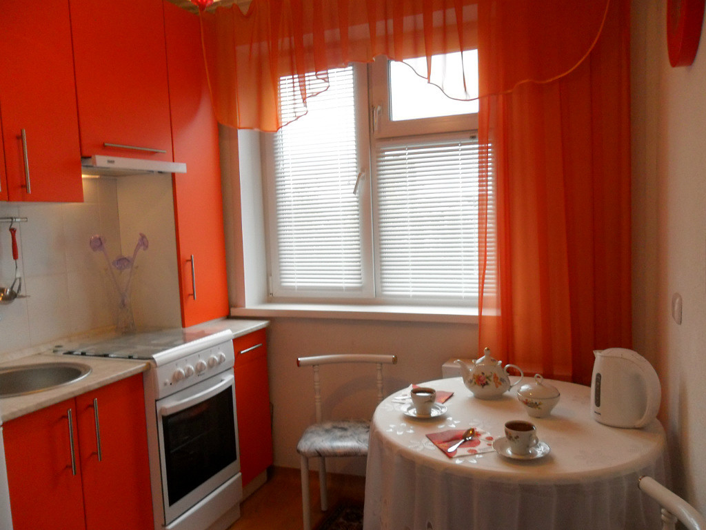 Оранжевая кухня:100+ реальных фото примеров, советы по обустройству