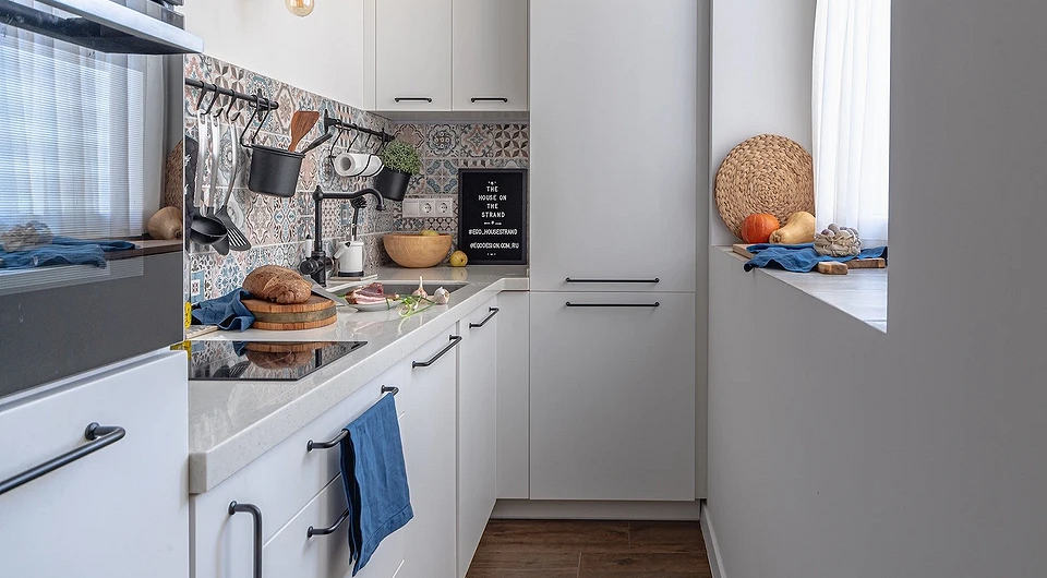 Дизайн маленькой кухни: 89 фото интерьеров, советы по оформлению | ivd.ru