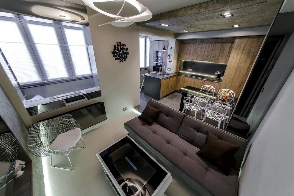 Дизайнерское оформление кухни-гостиной 22 кв.м. с системой умный дом