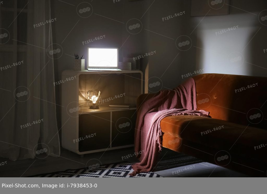 Стильный интерьер гостиной с диваном и светящимся ноутбуком ночью ::  Стоковая фотография :: Pixel-Shot Studio