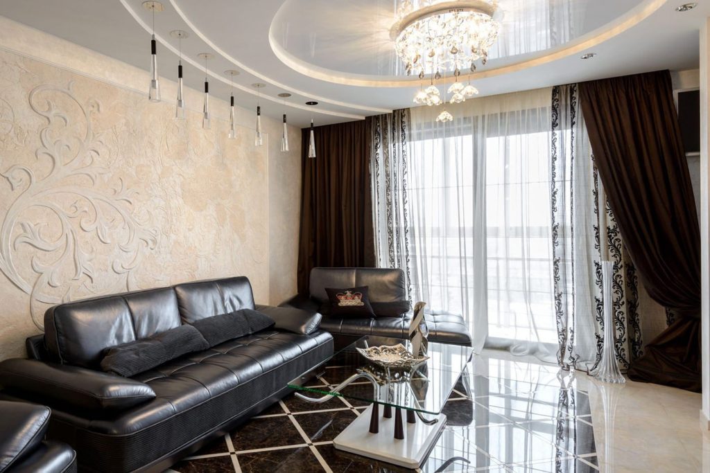 Дизайн штор для гостиной: красивый стиль в интерьер комнаты, фото примеров