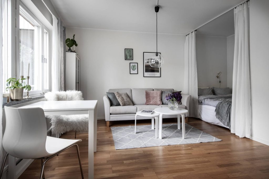 Дизайн интерьера квартиры-студии: как обустроить и красиво оформить  пространство