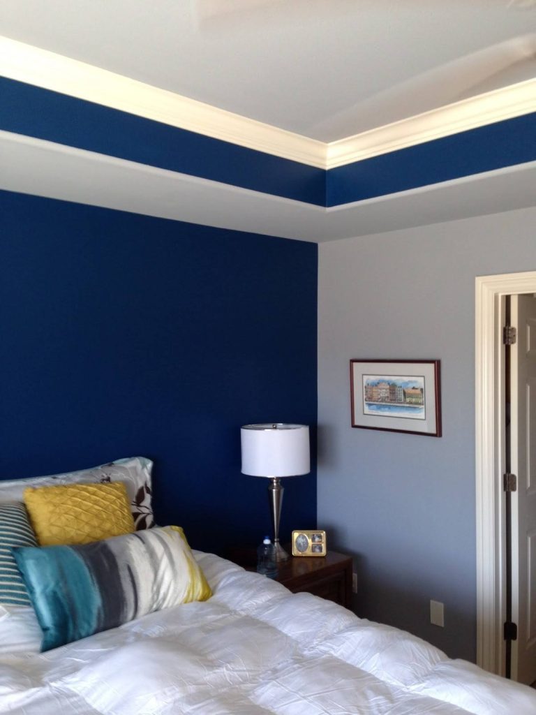 Покраска стен спальни двумя цветами (62 фото)
