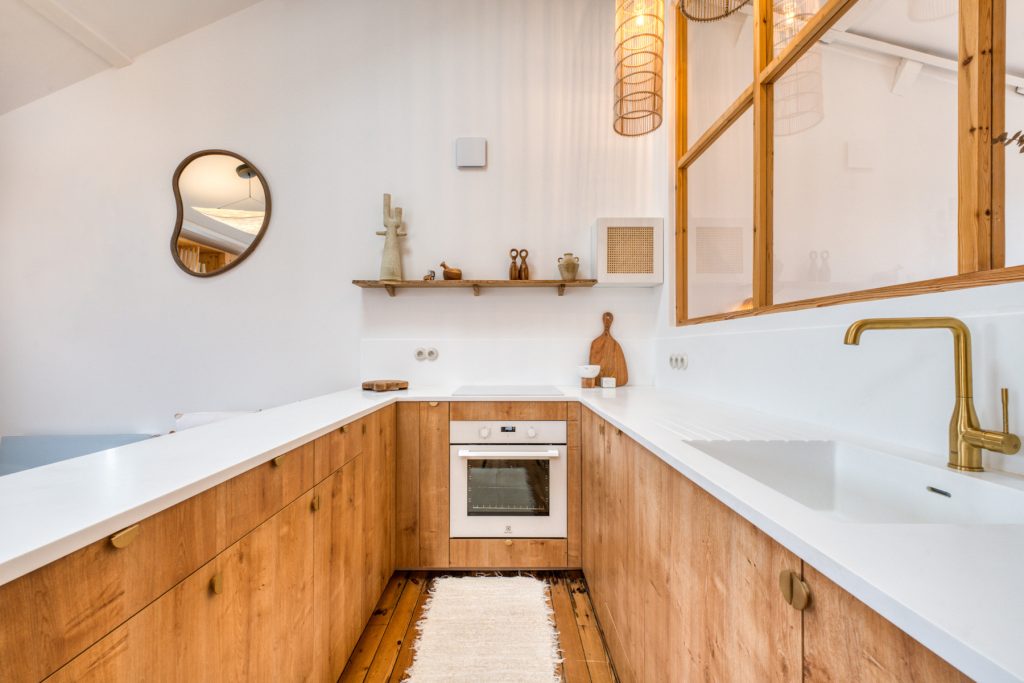 Красивые кухни-гостиные в скандинавском стиле – 135 лучших фото дизайна  интерьера кухни | Houzz Россия